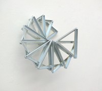 STAR LINE II � 50cm diameter x 30cm deep �� Zinc coated & painted steel �2006