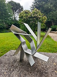 CIRQUE  2021 28cm high x 30cm wide x 28cm deep Steel zinc with passivate coating