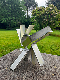 CIRQUE  2021 28cm high x 30cm wide x 28cm deep Steel zinc with passivate coating